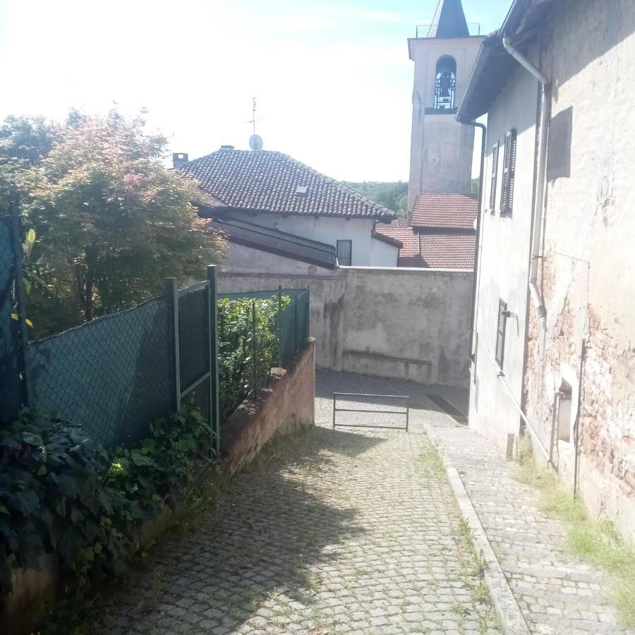 Casa Appartamento Vacanze La Fermata Delle Rondini Castello di Annone Exterior foto
