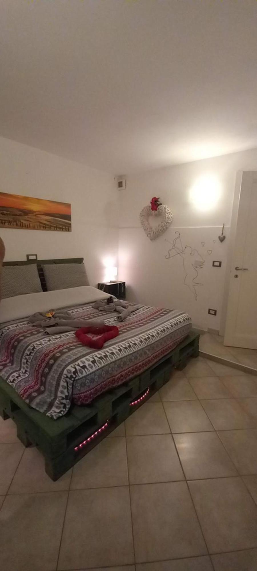 Casa Appartamento Vacanze La Fermata Delle Rondini Castello di Annone Exterior foto